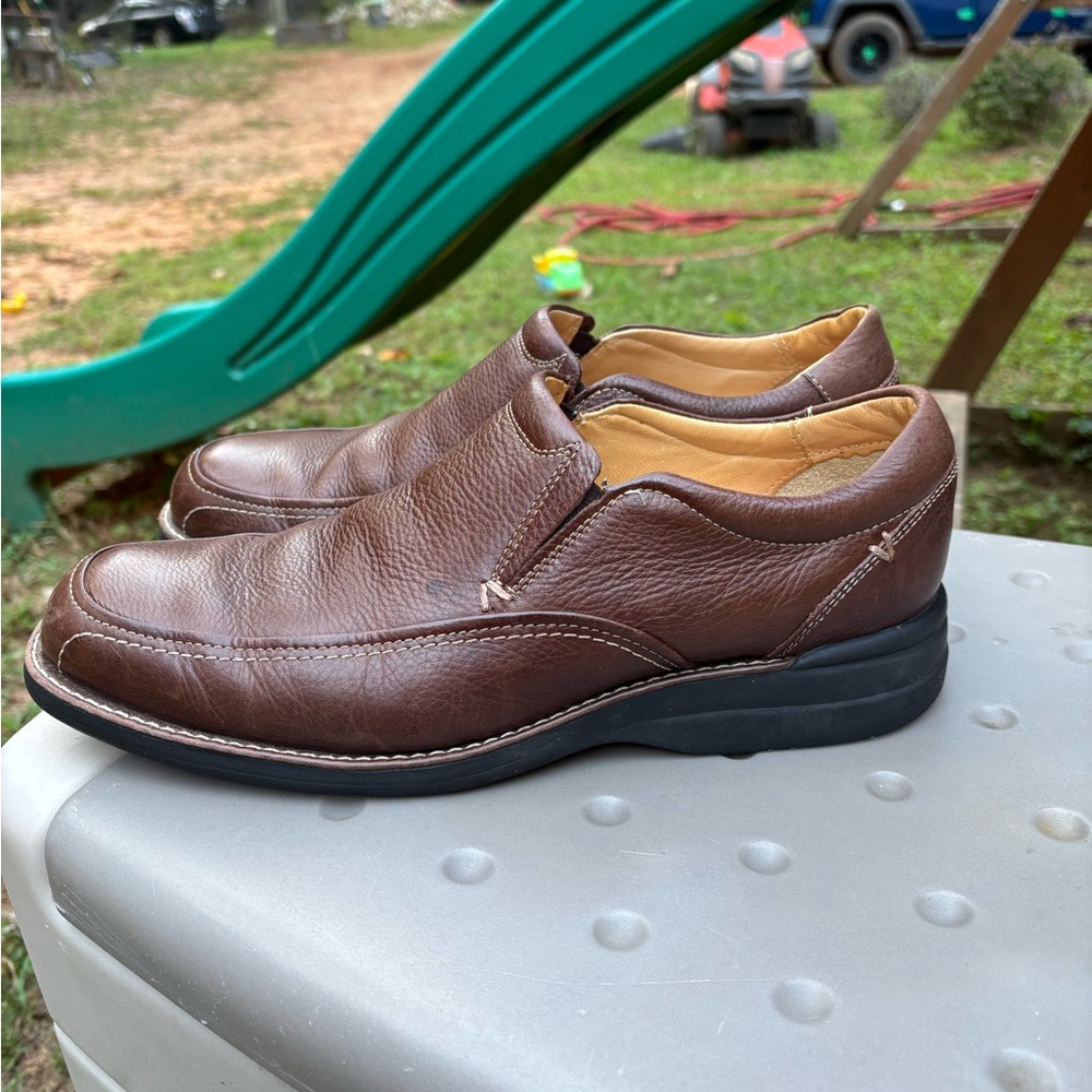 Johnston & Murphy Rich Brown Leather Slip-Ons - Picture 5 of 16